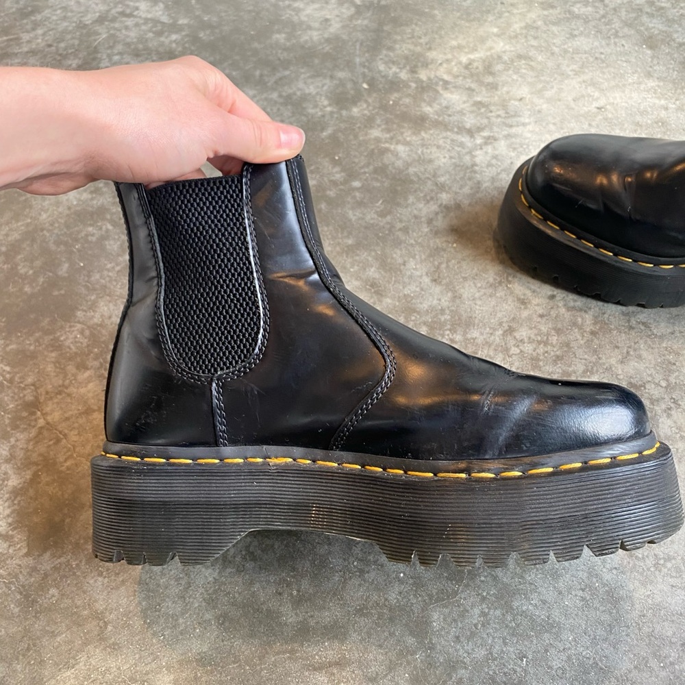 Dr. Martens platform Chelsea boots - Picture 4 of 6